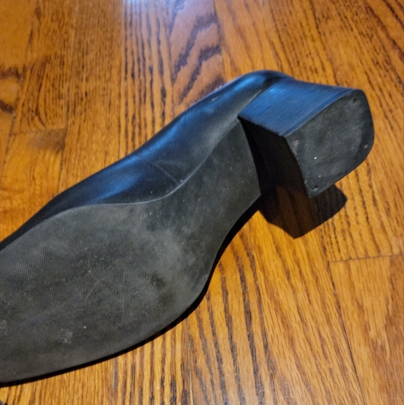 Classic black shoes - Picture 2 of 3